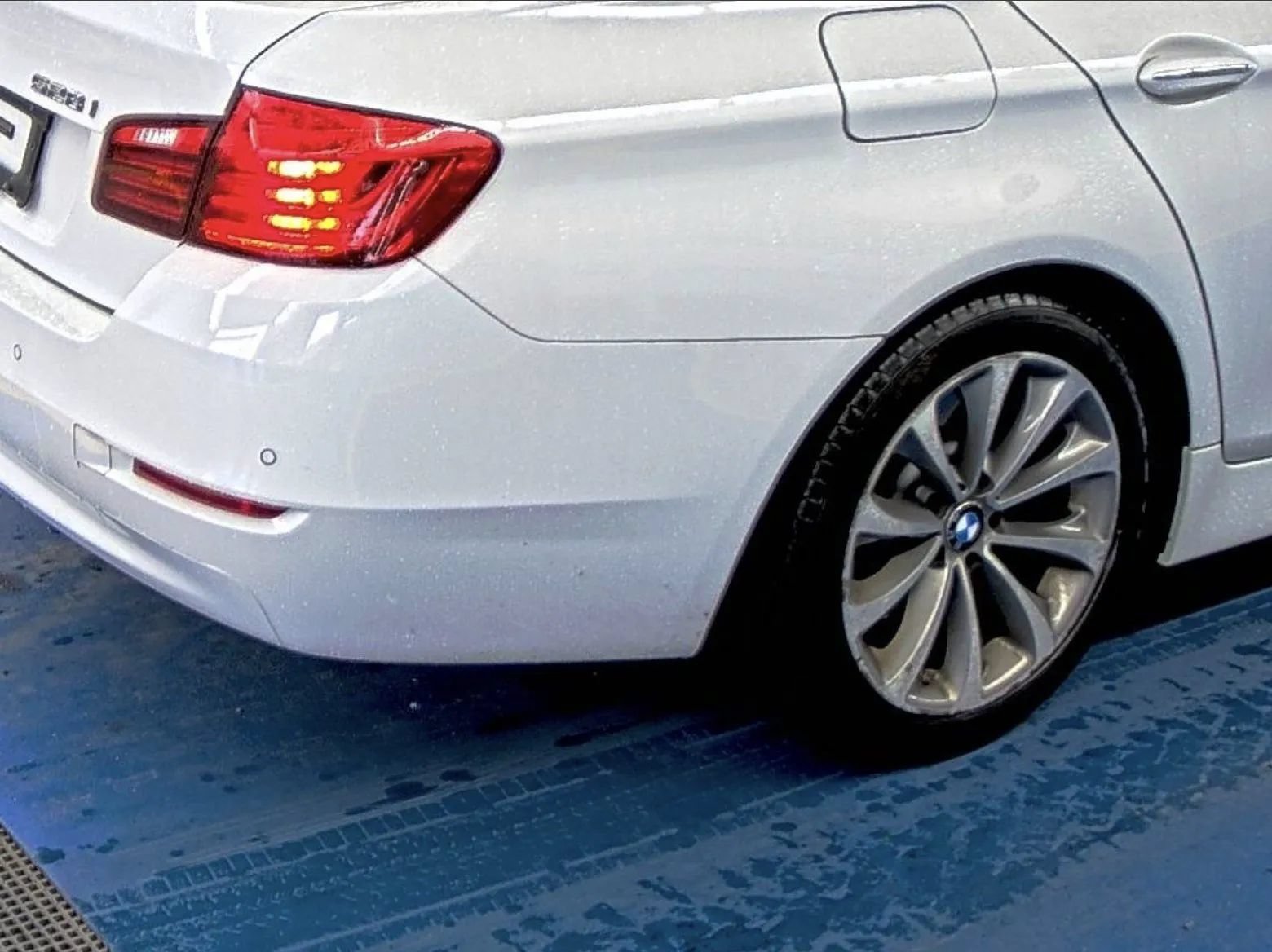 Used 2016 BMW 528i xDrive Sedan AWD/4WD image 12