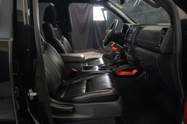 Used 2023 Nissan Frontier PRO-4X w/ Pro-4X Premium Package image 17