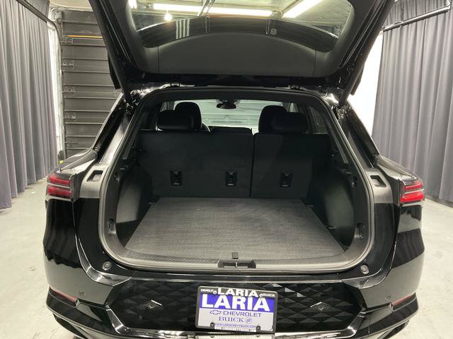 Used 2025 Chevrolet Equinox EV RS AWD/4WD image 12