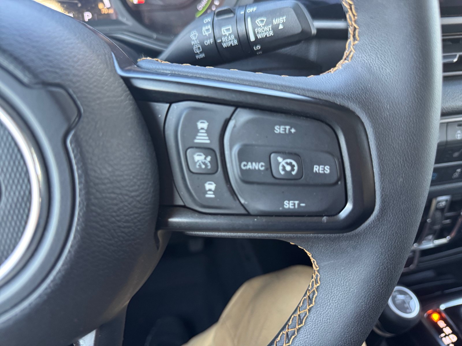 Used 2024 Jeep Wrangler Unlimited AWD/4WD image 24