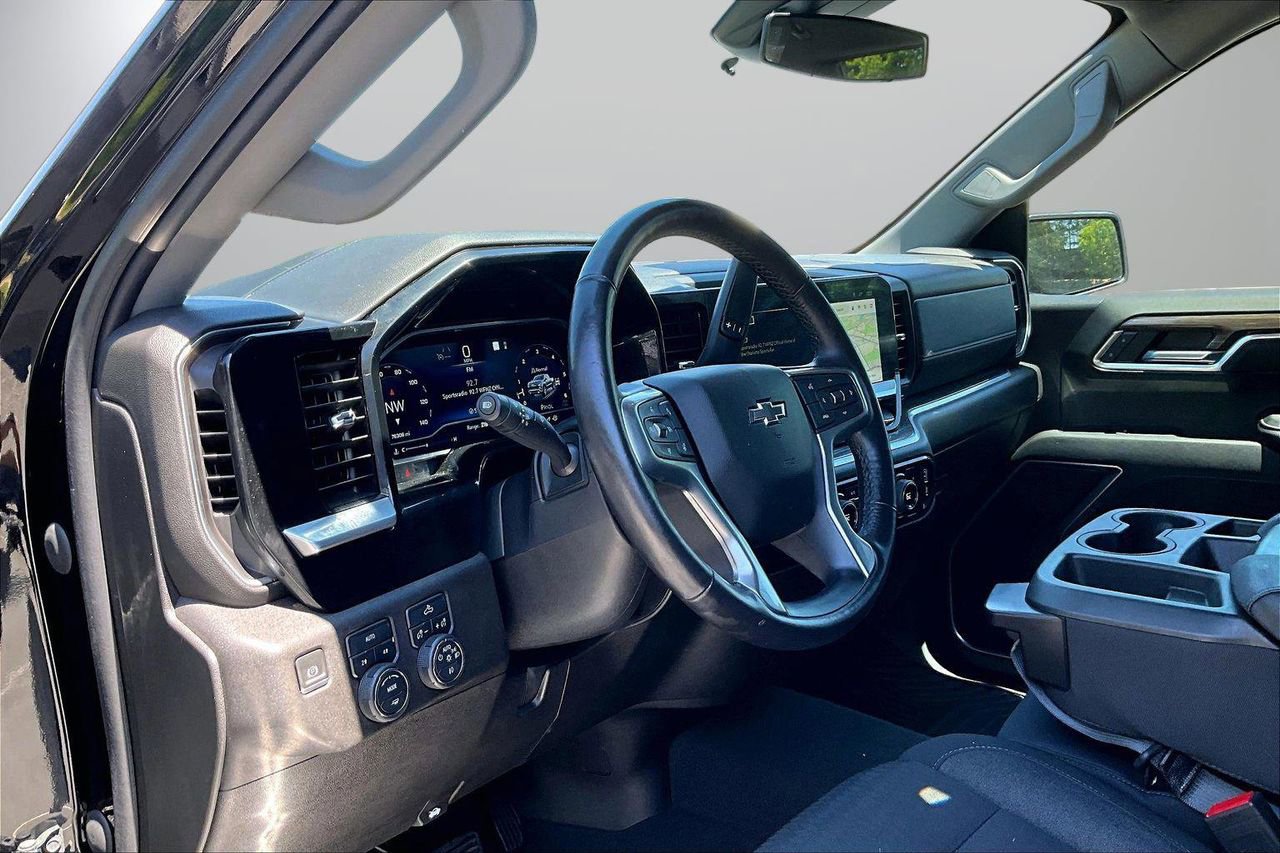 Used 2023 Chevrolet Silverado 1500 RST AWD/4WD image 19
