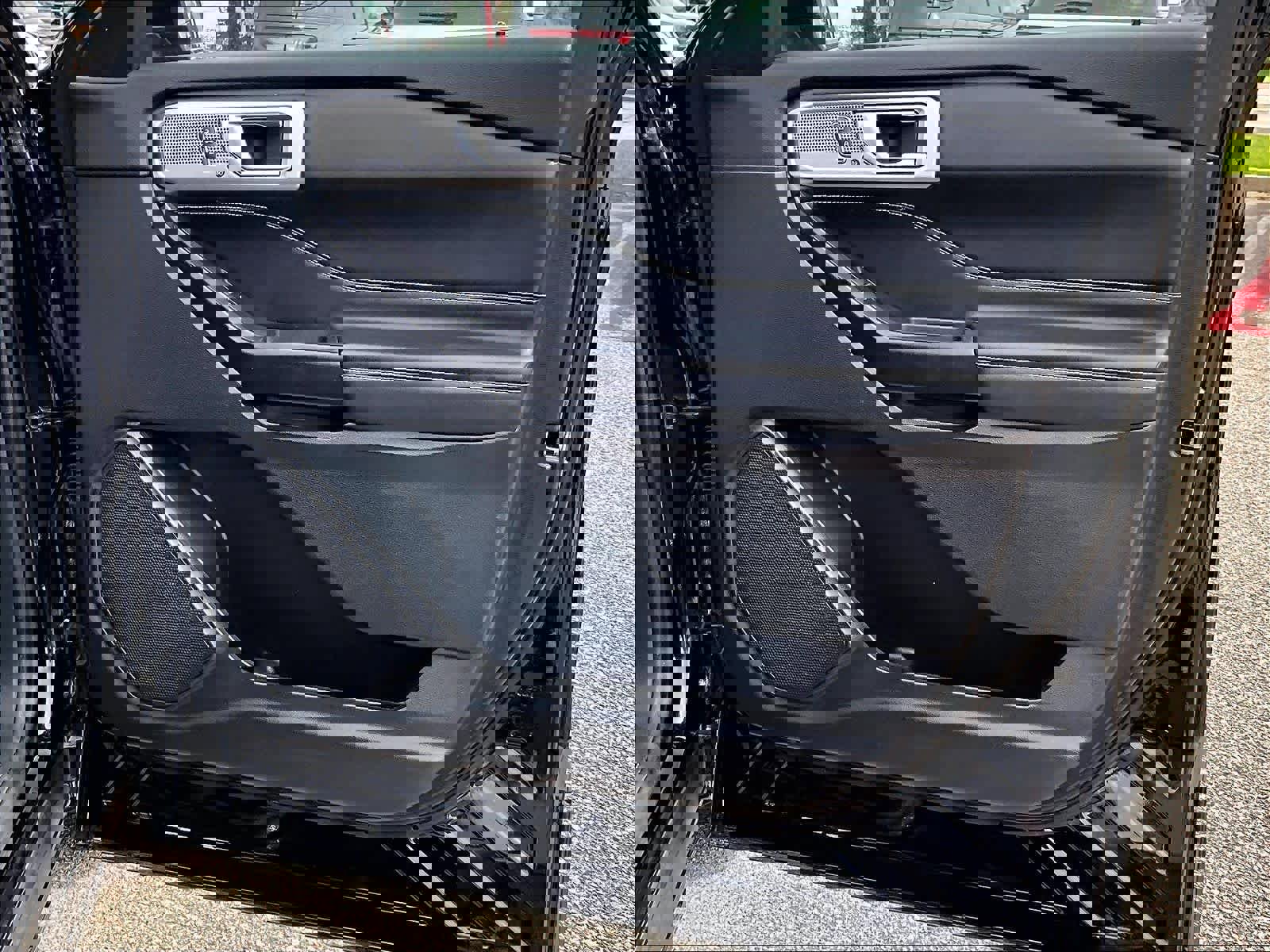 Used 2020 Ford Explorer ST AWD/4WD image 12