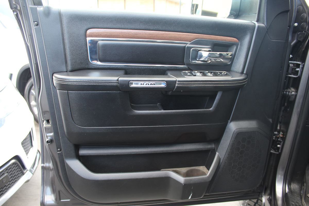Used 2015 RAM 2500 Laramie AWD/4WD image 17