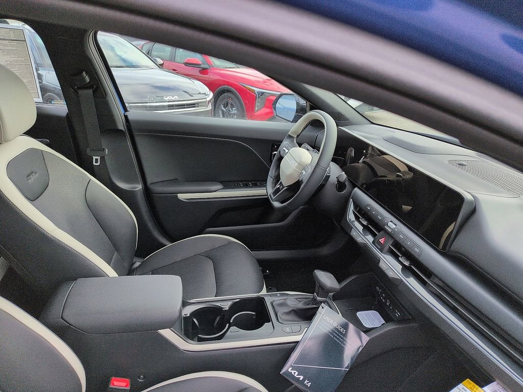New 2025 Kia K4 GT-Line w/ GT-Line Premium Package FWD image 7