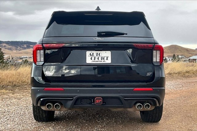Used 2025 Ford Explorer ST image 6