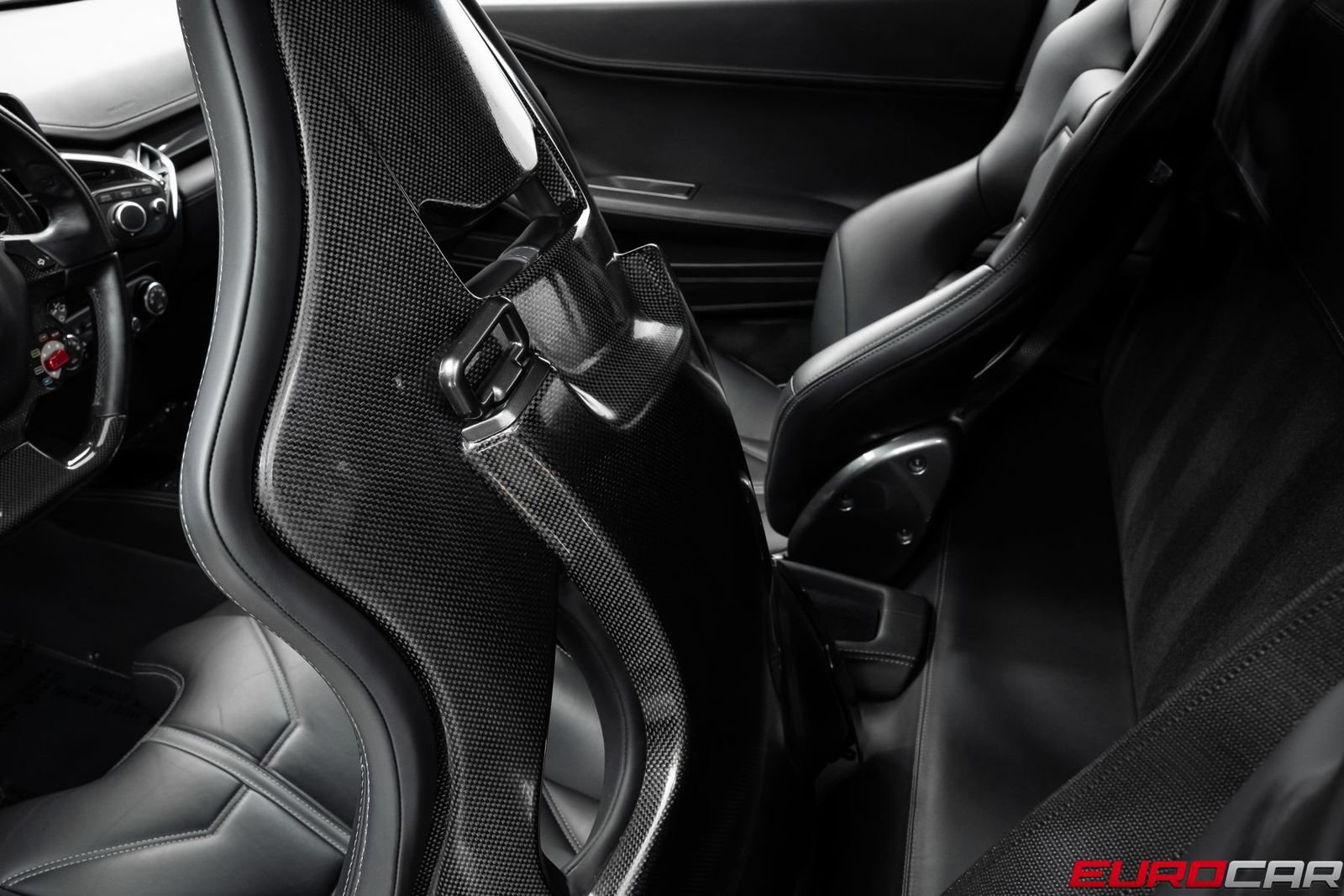 Used 2014 Ferrari 458 Italia Coupe RWD image 41