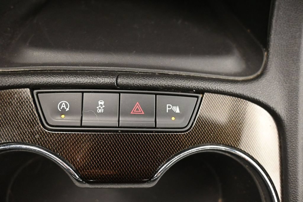 Used 2023 GMC Acadia AT4 w/ Preferred Package AWD/4WD image 14