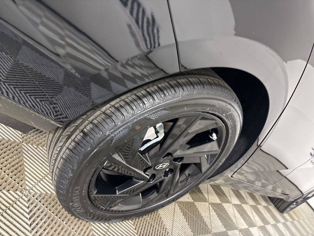 Used 2026 Hyundai Elantra Sport w/ Cargo Package image 29