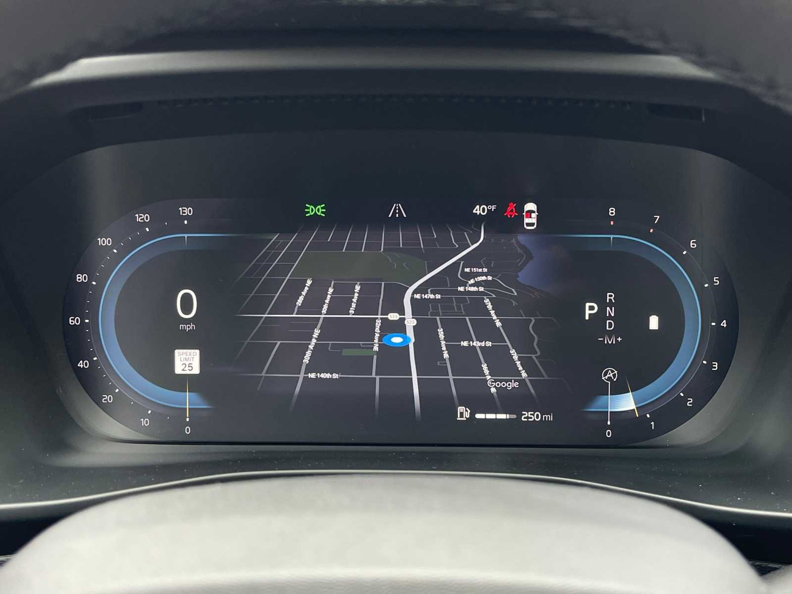 New 2023 Volvo XC40 B5 Plus w/ Protection Package Premier image 28