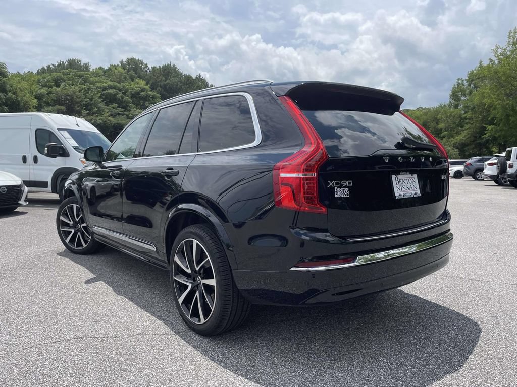 Used 2025 Volvo XC90 B5 Plus w/ Protection Package Premier AWD/4WD image 5