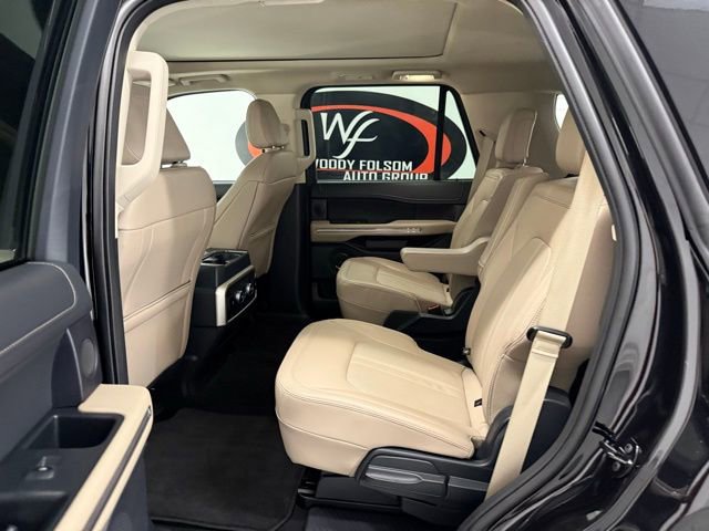 Used 2024 Ford Expedition Limited image 17