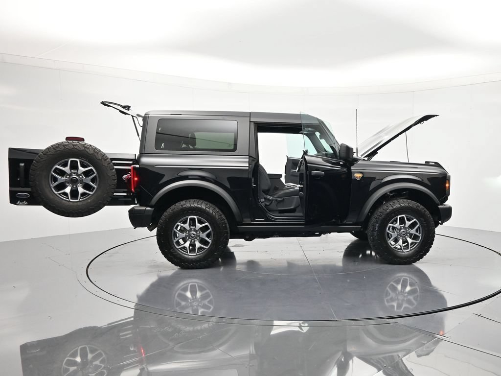 Certified 2025 Ford Bronco Badlands AWD/4WD image 44