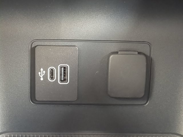 New 2026 Ford Explorer Active w/ Active Comfort Package RWD image 24