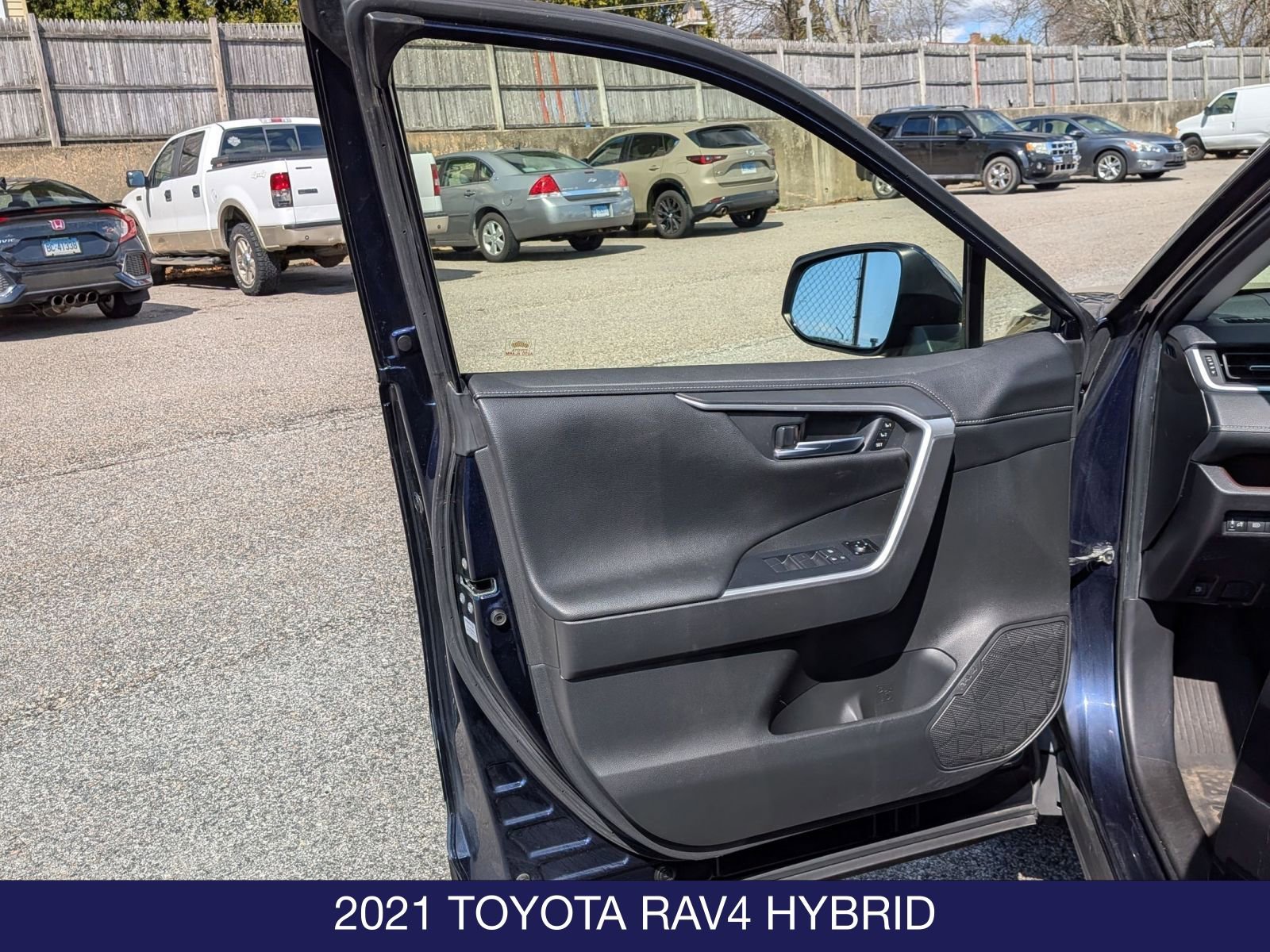 Used 2021 Toyota RAV4 Limited AWD/4WD image 8