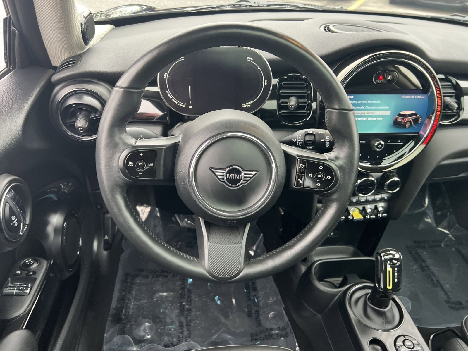 Used 2024 MINI Cooper SE image 15