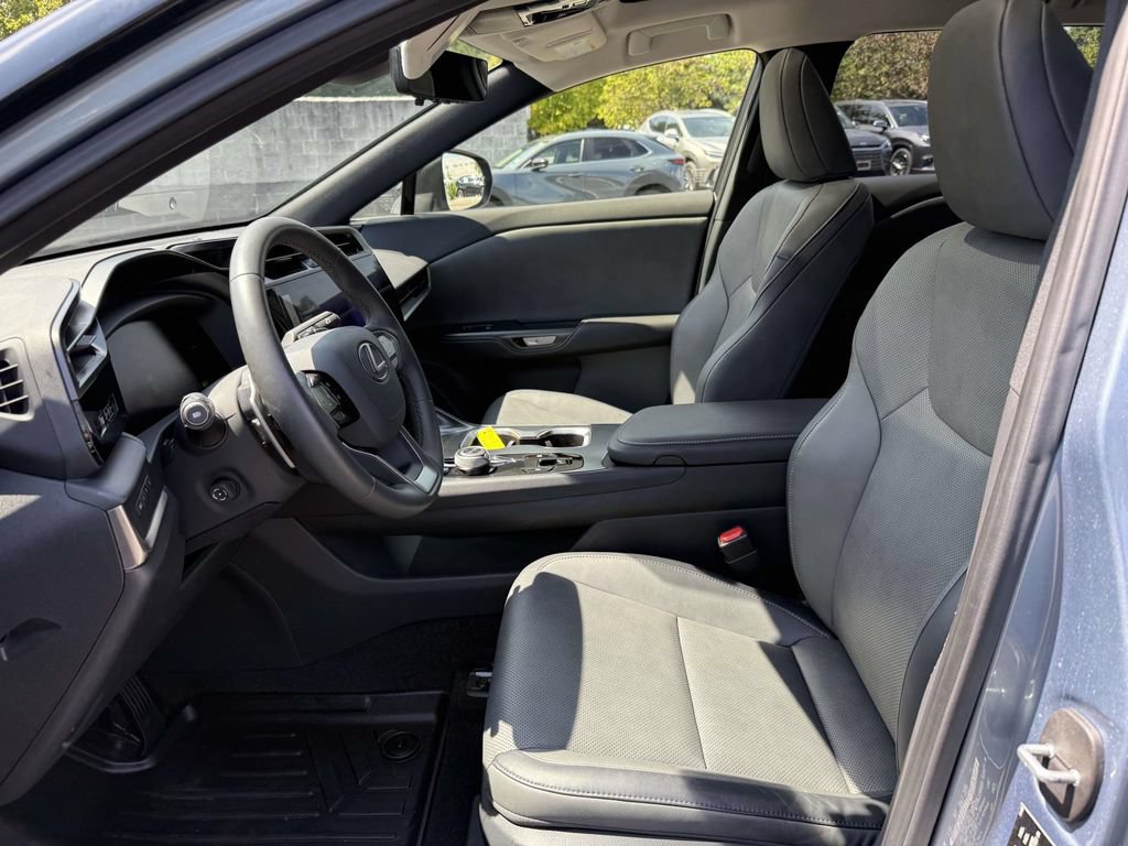 Used 2023 Lexus RZ 450e Premium w/ Technology Package AWD/4WD image 13