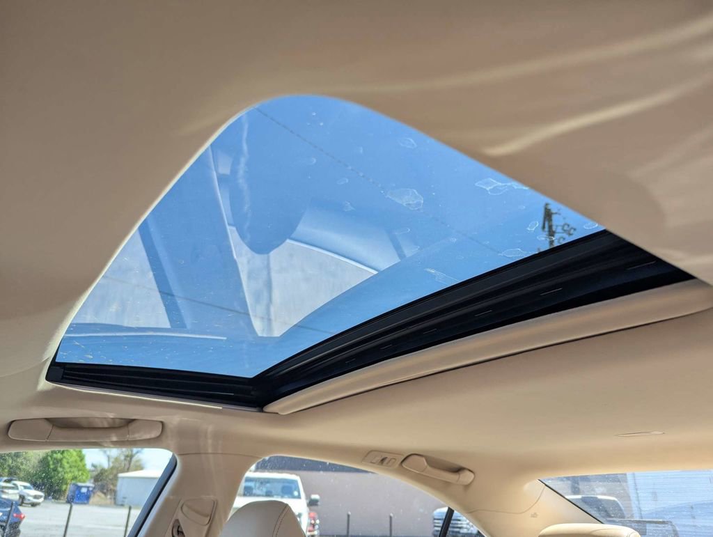 Used 2011 Lexus ES 350 image 20
