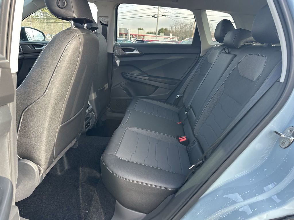 New 2026 Volkswagen Taos SE image 25