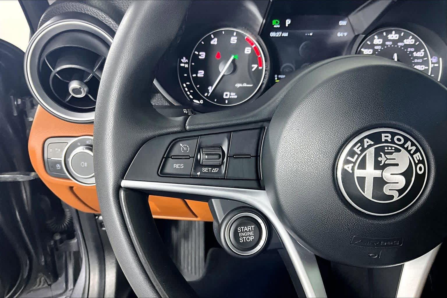 Used 2019 Alfa Romeo Giulia w/ Quick Order Package 22K Sport RWD image 23