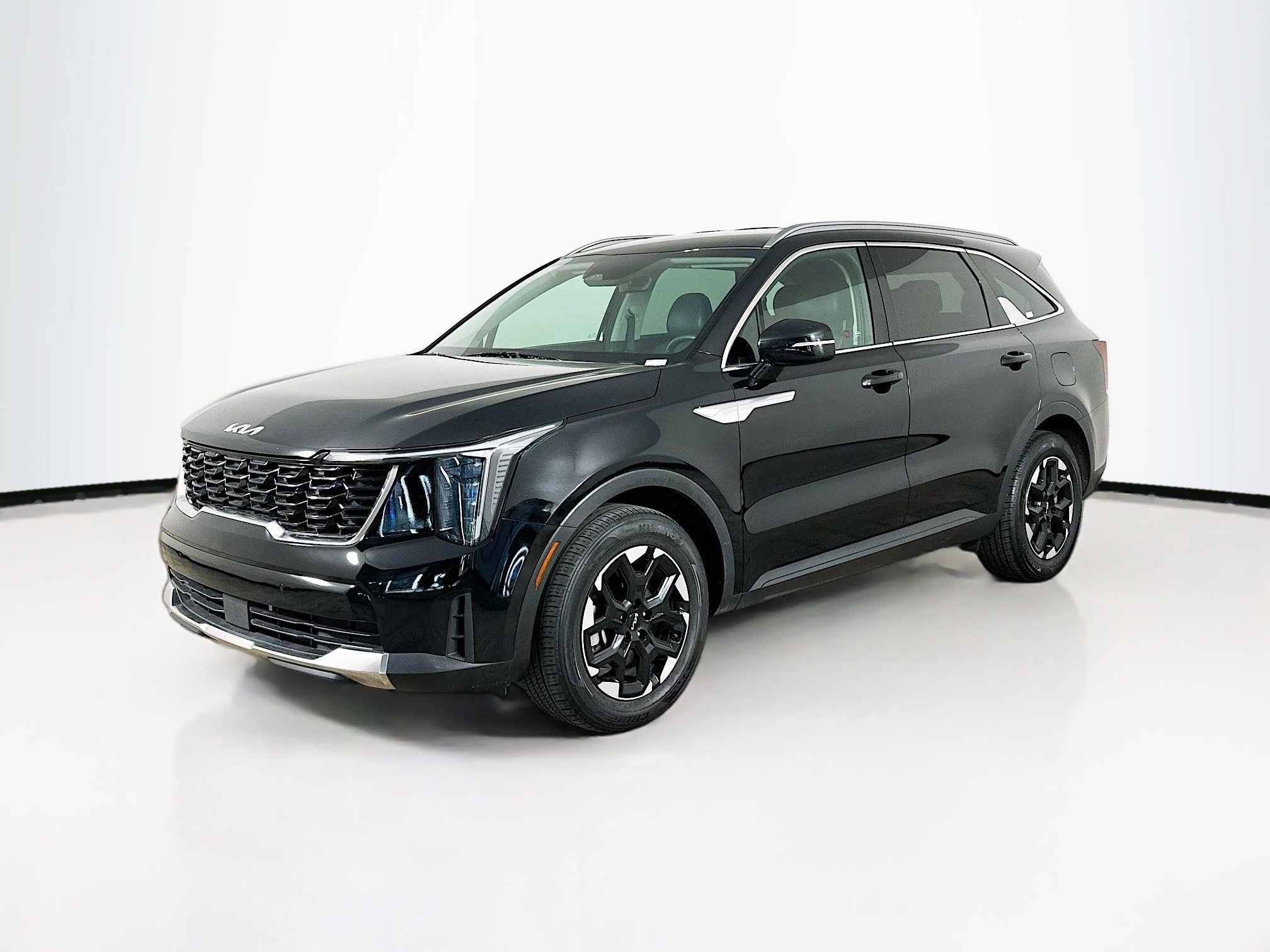 Used 2024 Kia Sorento S image 3