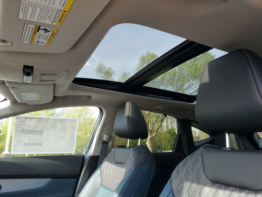 New 2026 Nissan Murano Platinum w/ Cargo Package AWD/4WD image 17