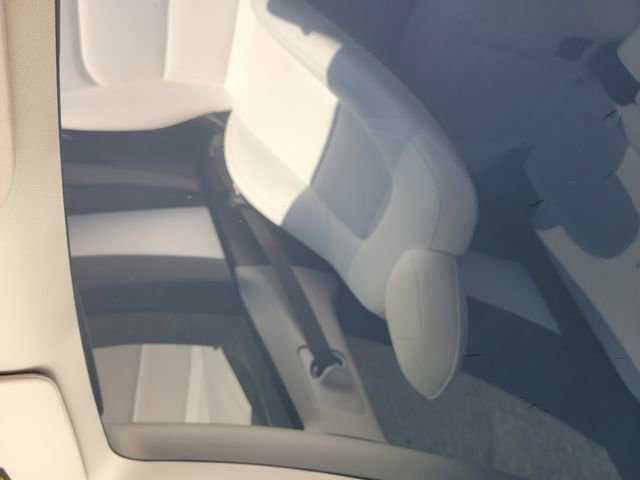 Used 2022 Tesla Model Y Performance image 30