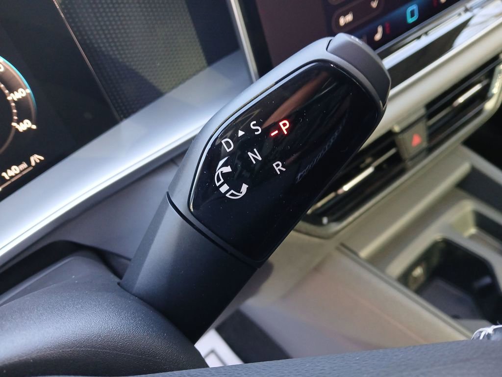New 2026 Volkswagen Tiguan SE AWD/4WD image 23