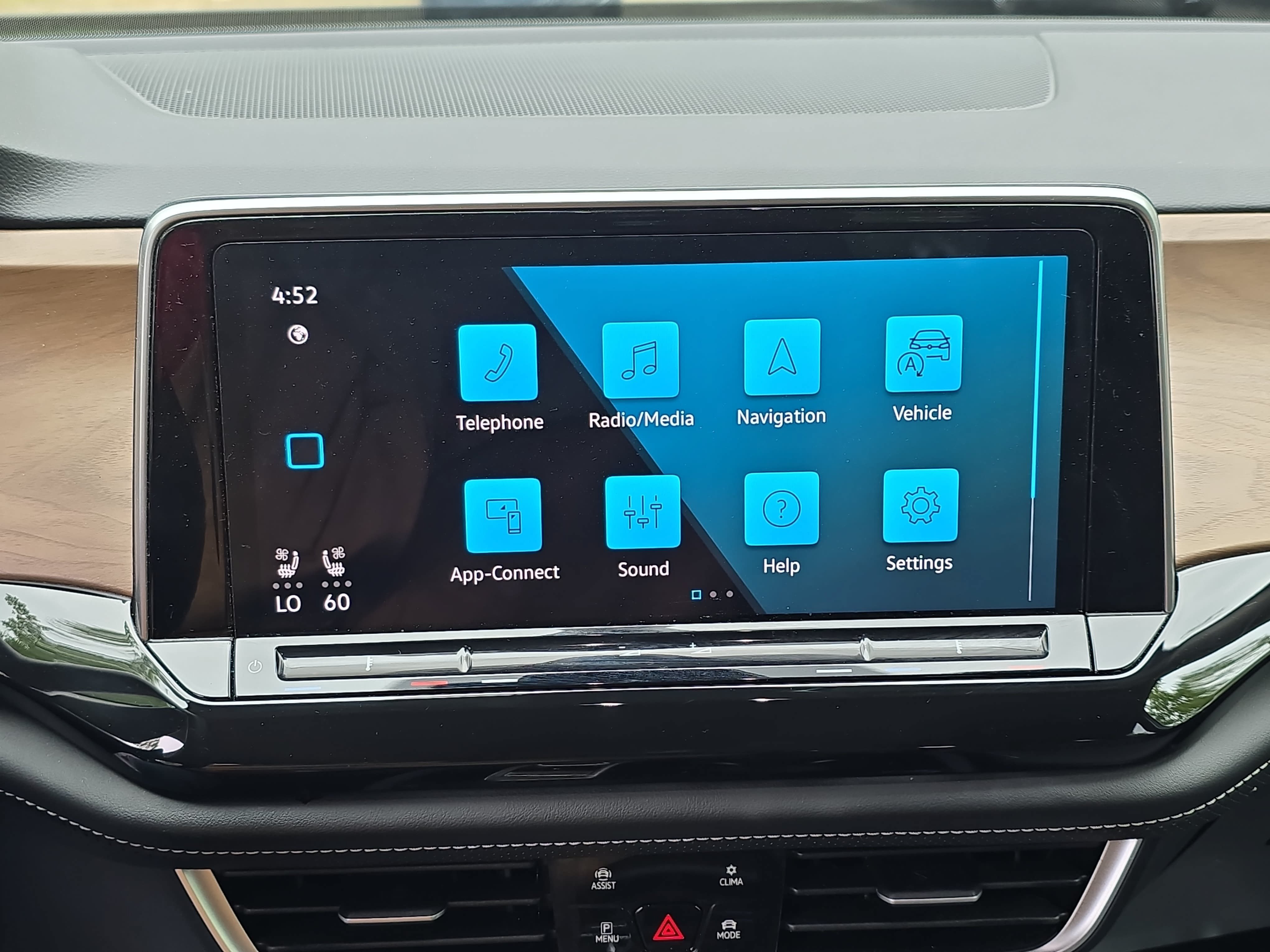 Used 2026 Volkswagen Atlas SE w/ Black Wheel Package FWD image 22