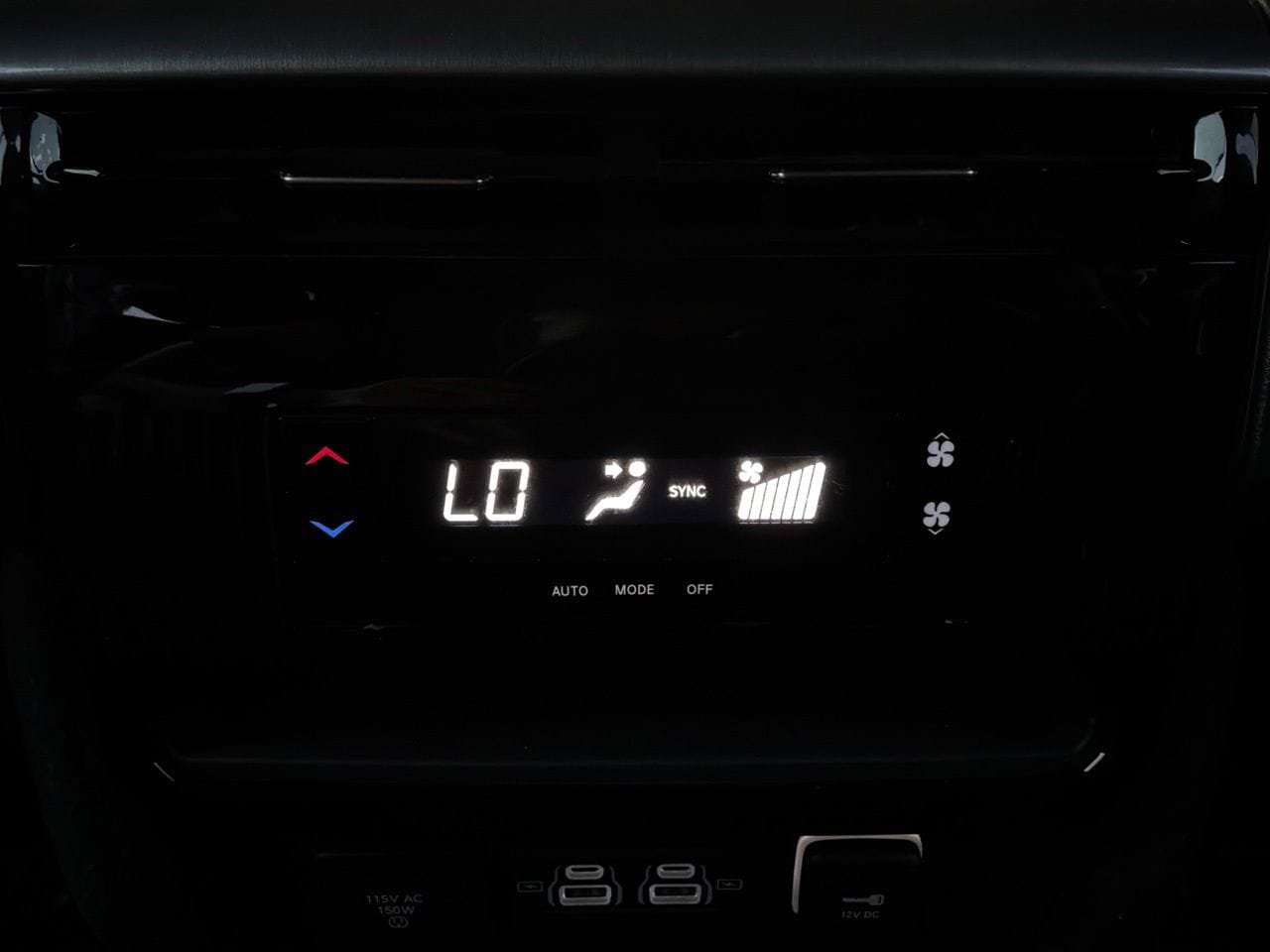 Used 2022 Jeep Wagoneer Series I AWD/4WD image 18