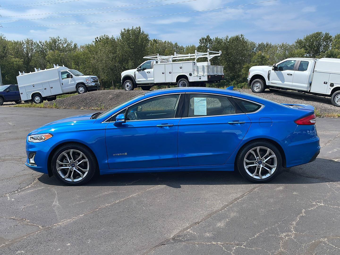 Used 2019 Ford Fusion Titanium FWD image 2