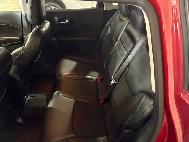 Used 2018 Jeep Compass Latitude w/ Popular Equipment Group AWD/4WD image 16
