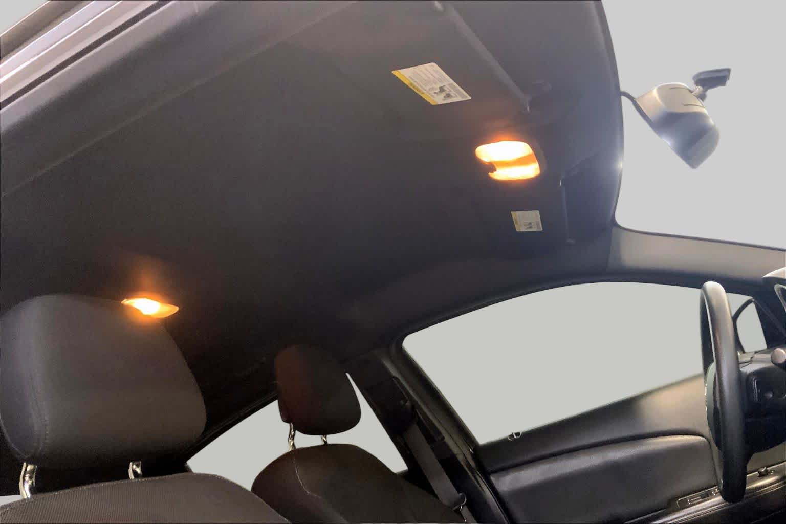 Used 2013 Dodge Avenger SE FWD image 12