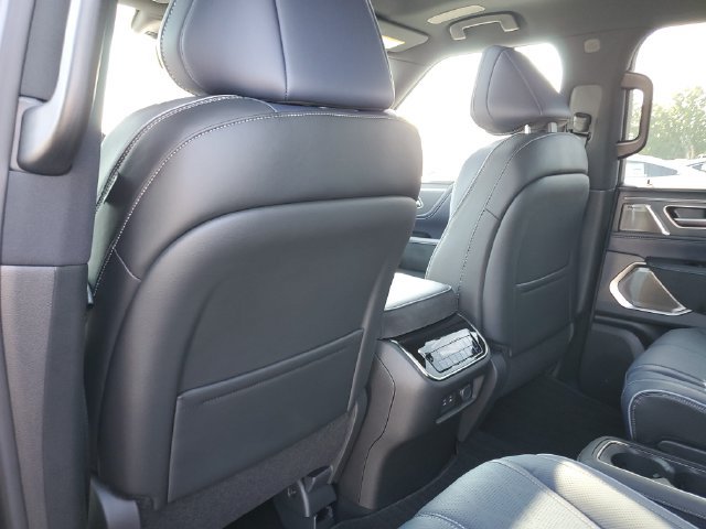 New 2027 INFINITI QX80 Sensory w/ Sport Exterior Package AWD/4WD image 18
