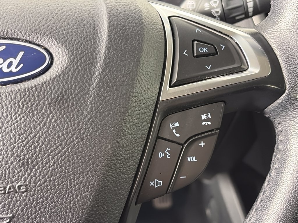 Used 2024 Ford Edge SEL AWD/4WD image 18