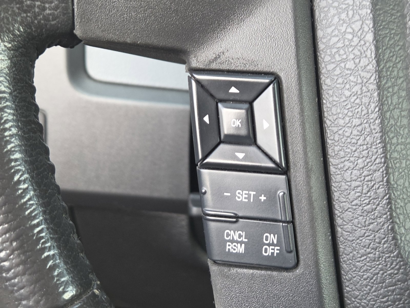 Used 2013 Ford F150 XLT w/ Luxury Equipment Group AWD/4WD image 29