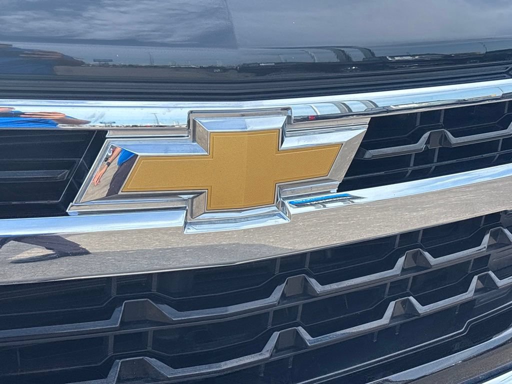 Used 2025 Chevrolet Silverado 1500 LT RWD image 4