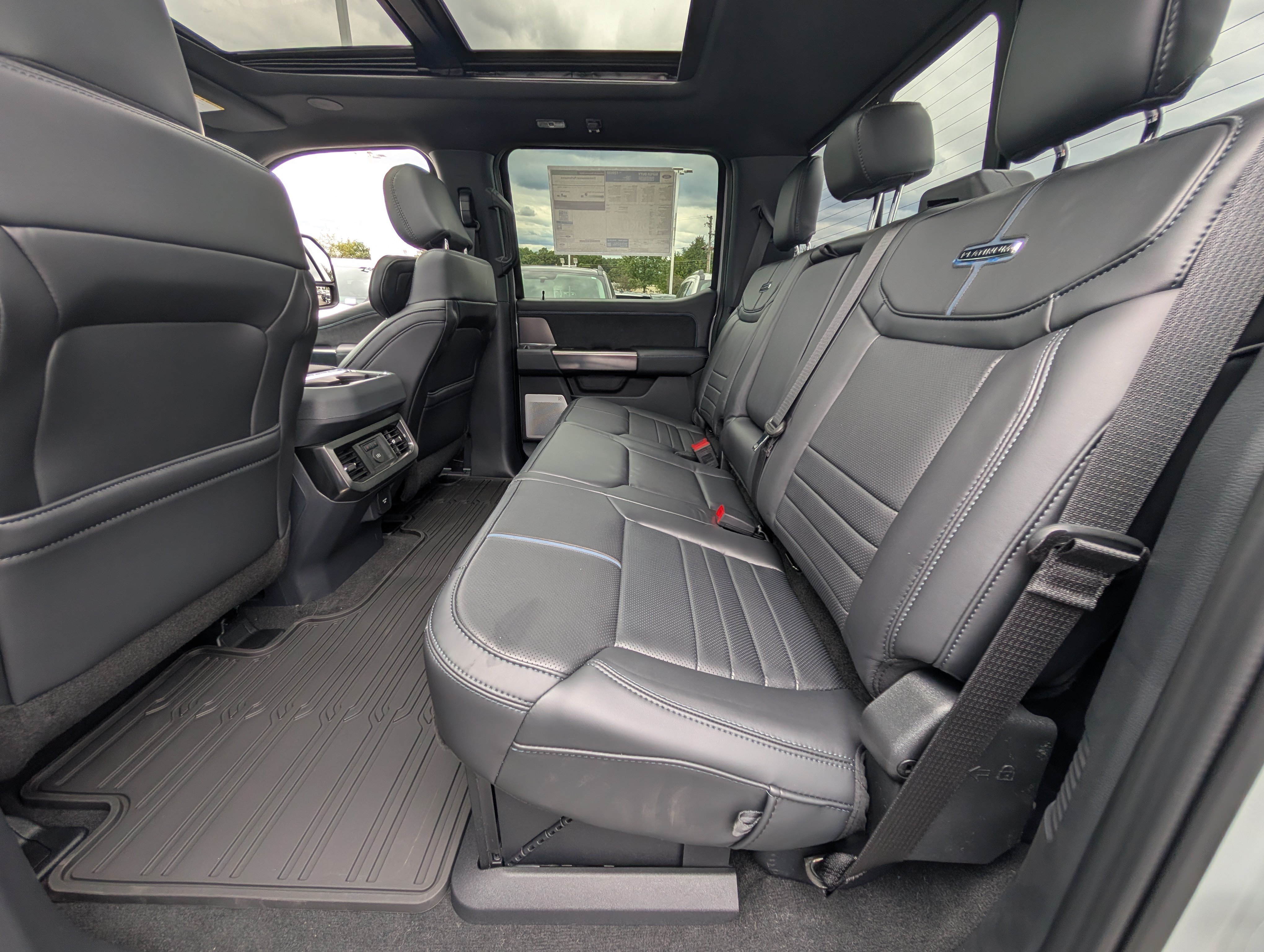 New 2026 Ford F250 Platinum AWD/4WD image 10
