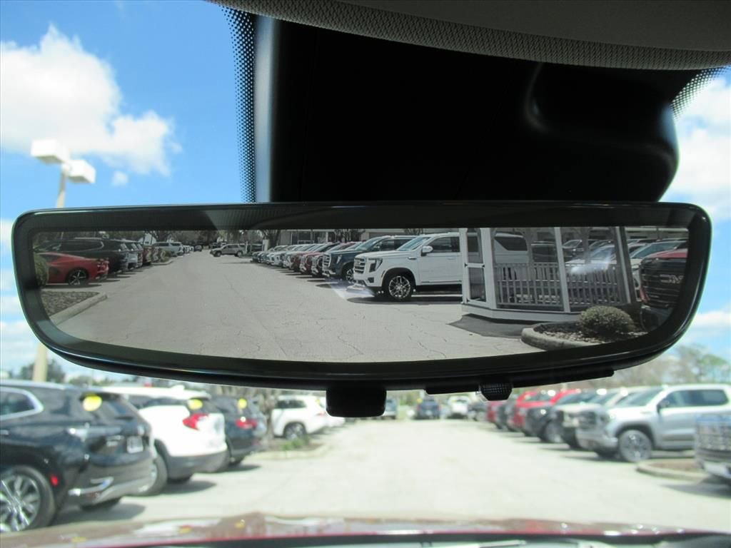 Used 2022 Buick Envision Avenir w/ Technology Package II image 29