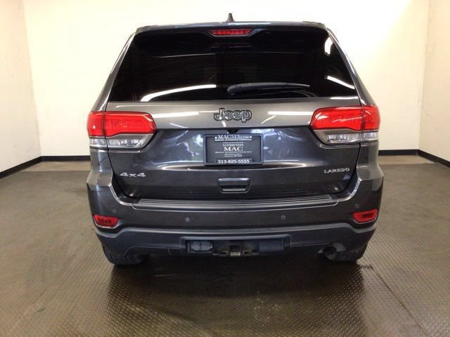 Used 2019 Jeep Grand Cherokee Laredo AWD/4WD image 5