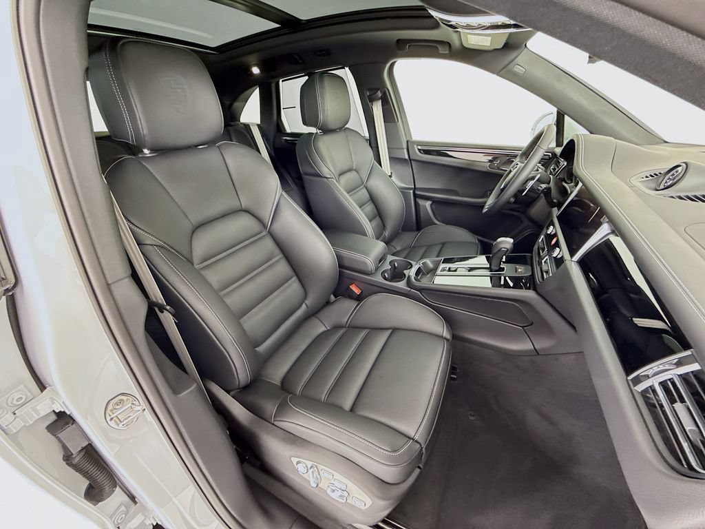 New 2026 Porsche Macan S AWD/4WD image 30