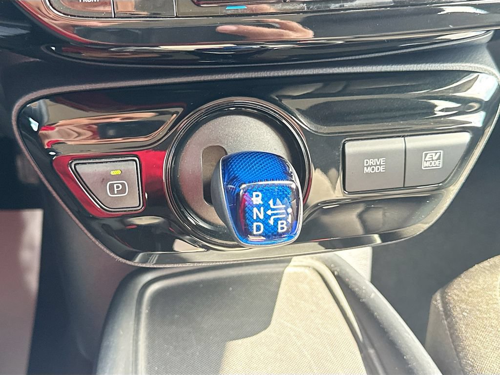 Used 2022 Toyota Prius LE FWD image 21