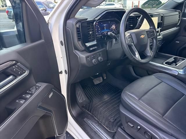 Certified 2025 Chevrolet Silverado 2500 LTZ w/ LTZ Premium Package AWD/4WD image 15