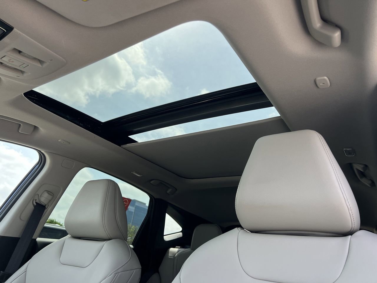 Certified 2025 Nissan Murano SL image 23
