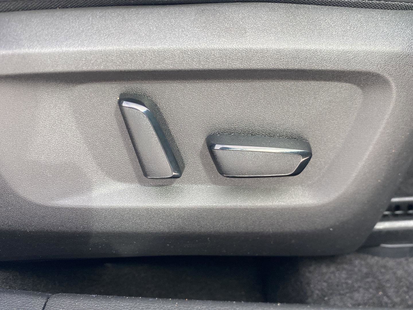 Used 2023 Nissan Rogue Platinum w/ Platinum Premium Package image 18