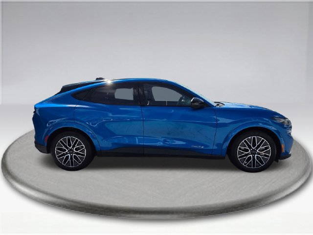 Used 2025 Ford Mustang Mach-E Premium RWD image 10
