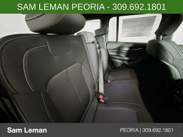 New 2025 Jeep Grand Cherokee Laredo image 25