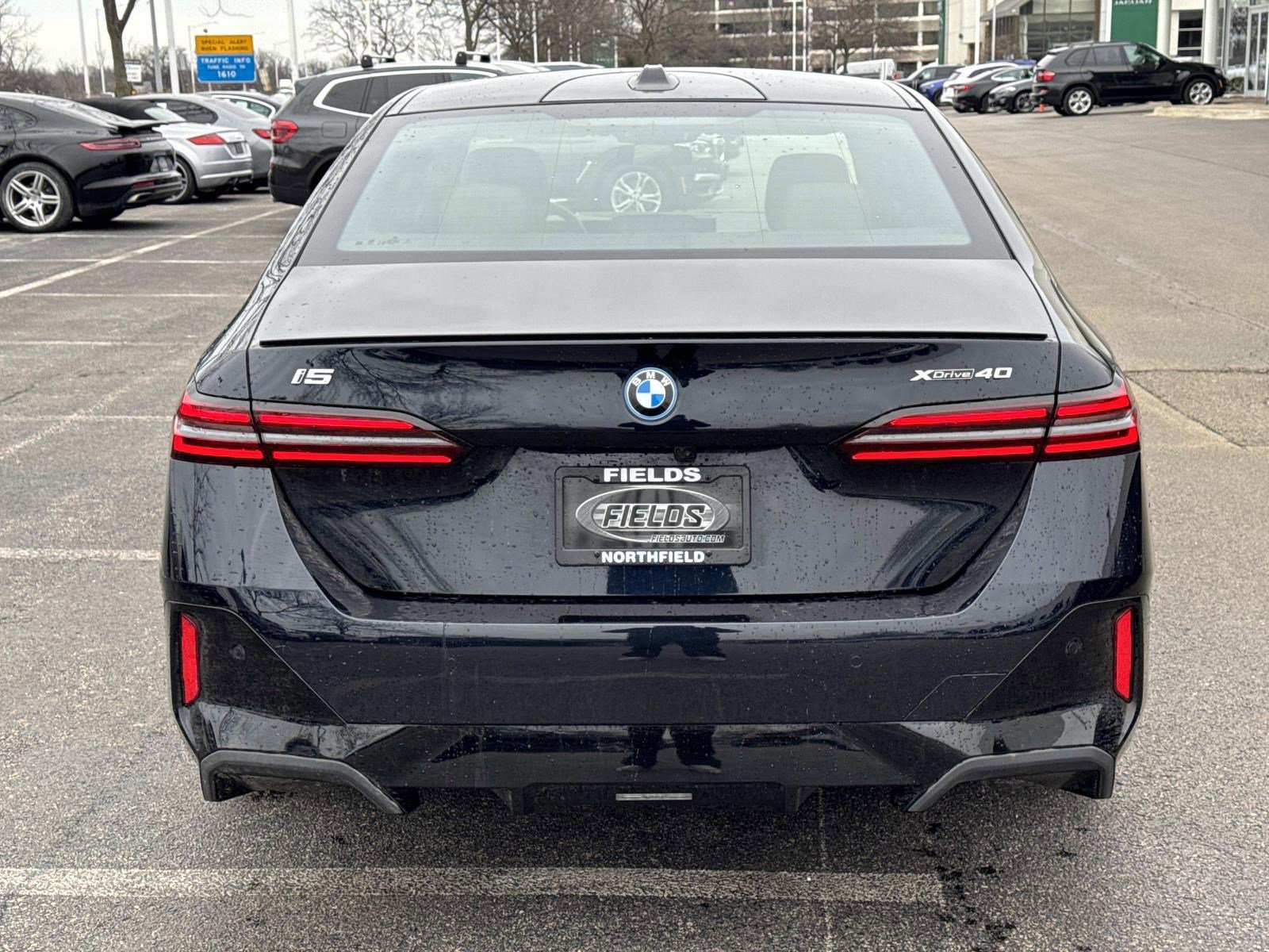 New 2026 BMW i5 eDrive40 w/ M Sport Package image 6