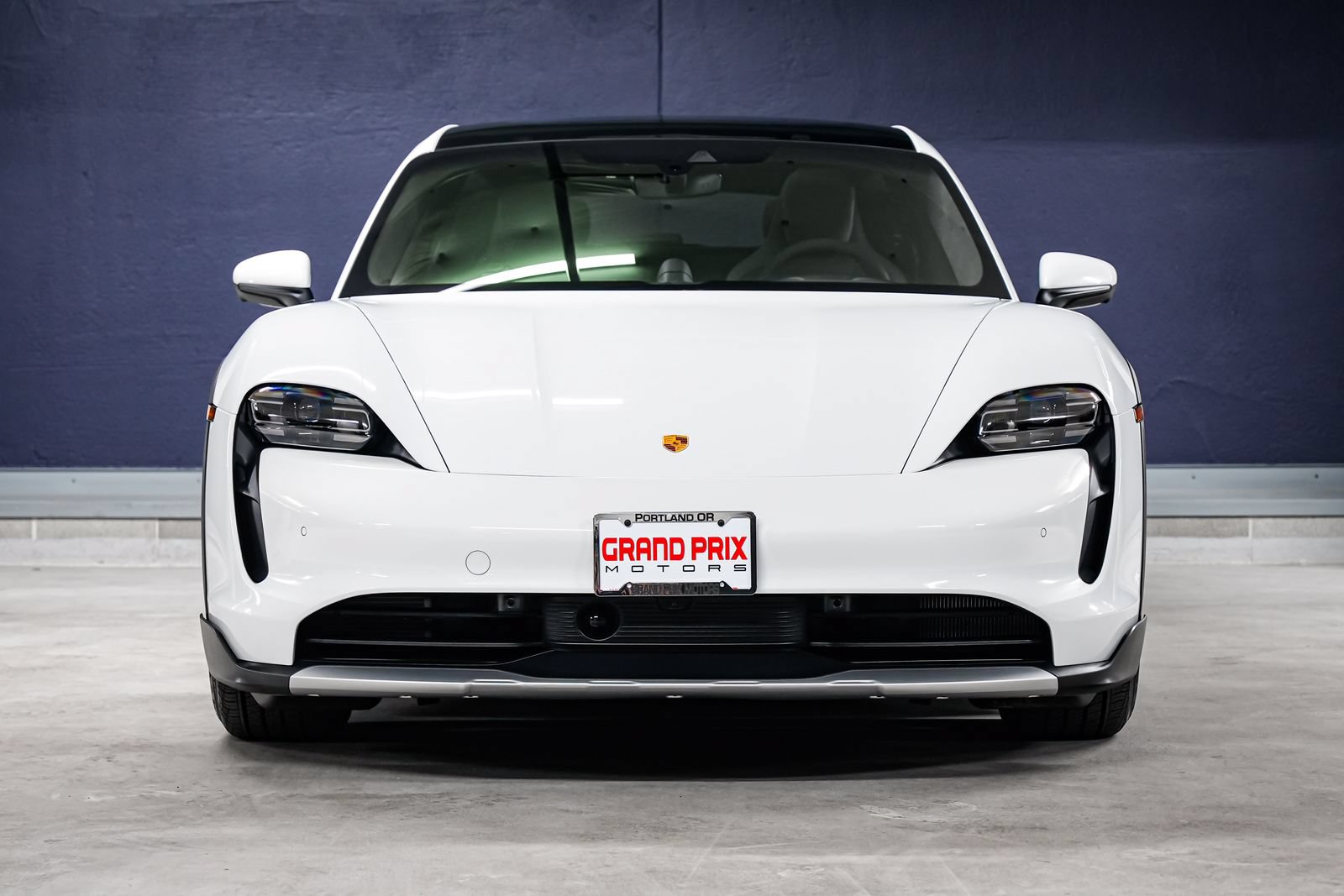 Used 2023 Porsche Taycan 4S AWD/4WD image 5