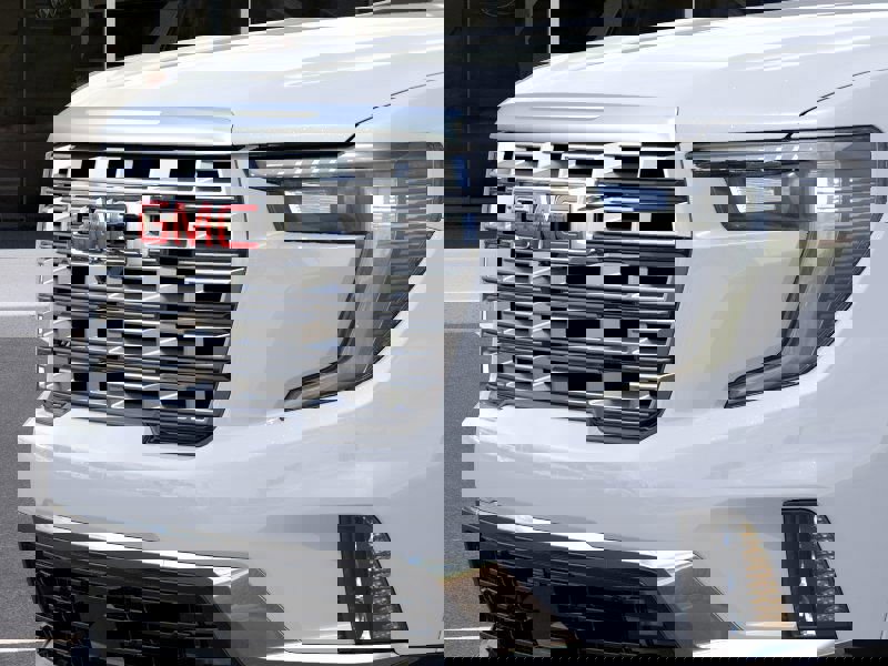 New 2026 GMC Acadia Denali w/ Super Cruise Package FWD image 13