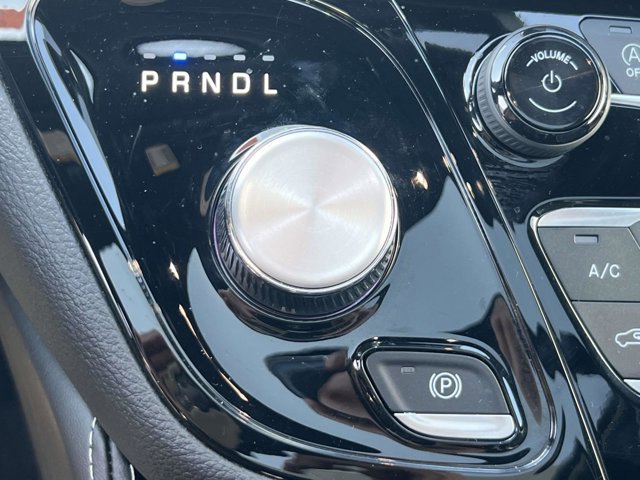 Used 2026 Chrysler Pacifica Limited w/ S Appearance Package AWD/4WD image 31